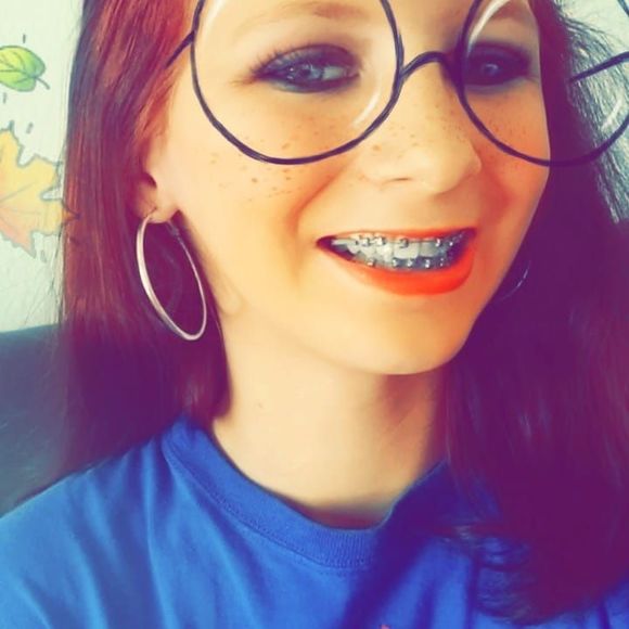 Meet your Posher, Emma - Picture 1 of 1